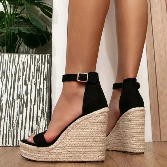 Women's Wedge Heel Espadrilles Sandals With Waterproof Platform And Ankle Strap - Picture 2 of 6